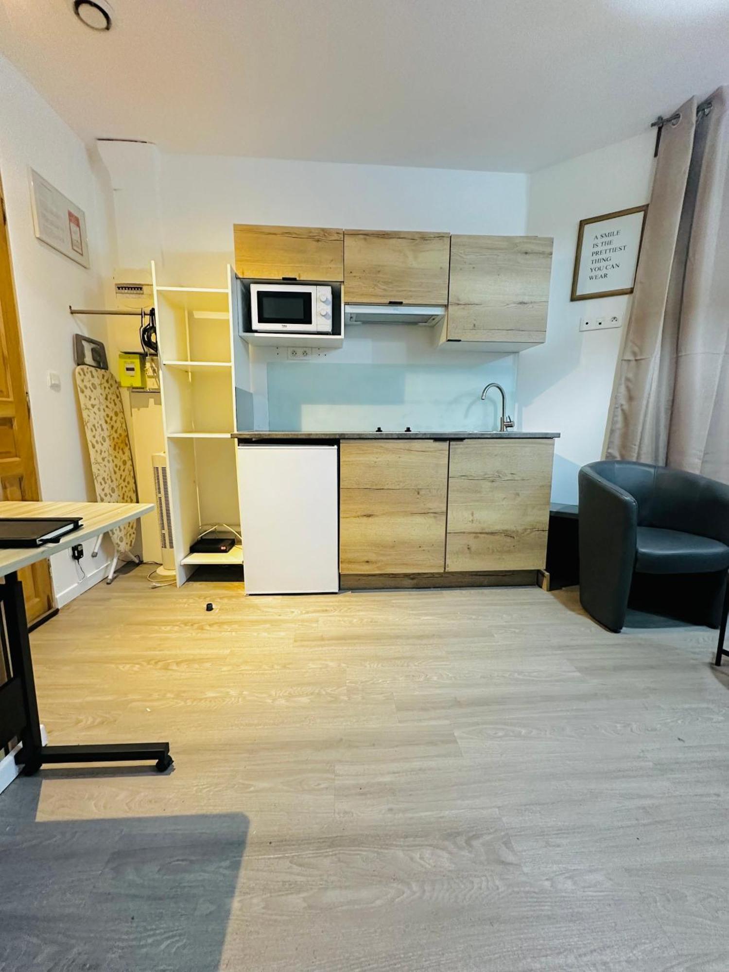 Btobed - Location Professionnelle - 2 Studios Confort - Proche Parc Des Expos Et Stade De France 르 부흐줴 외부 사진