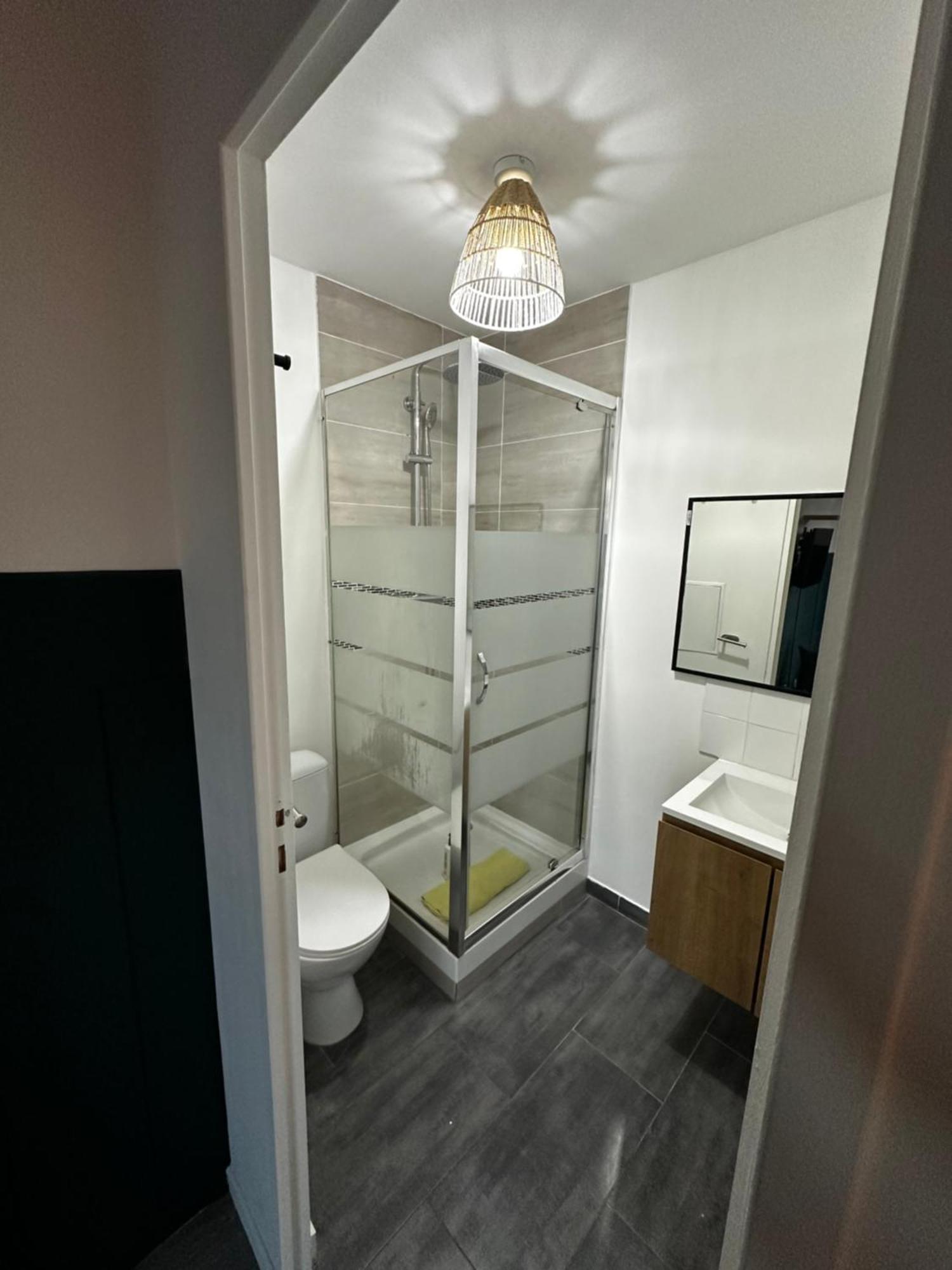 Btobed - Location Professionnelle - 2 Studios Confort - Proche Parc Des Expos Et Stade De France 르 부흐줴 외부 사진